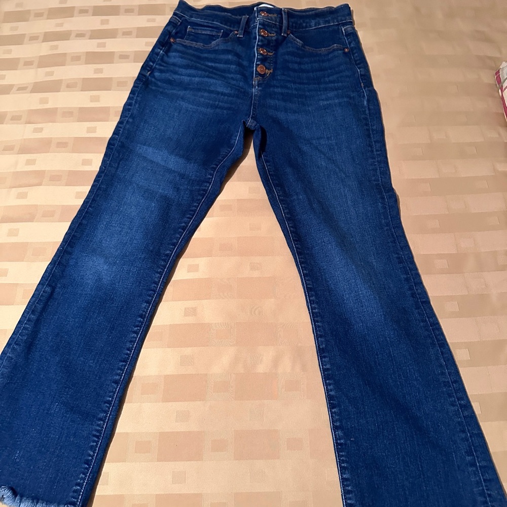 LOFT 29” waist Blue Flare Wide Leg Jeans Size 6 Ladies